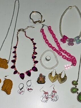 Assorted Women’s Statement jewelry- Unbranded